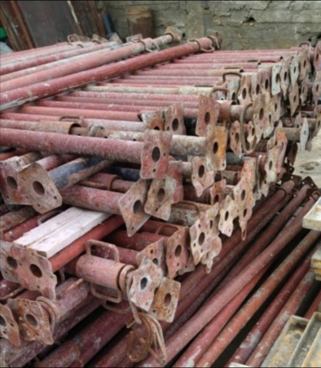 VENTE D’ETAIS DE SOUTENEMENT – OCCASION