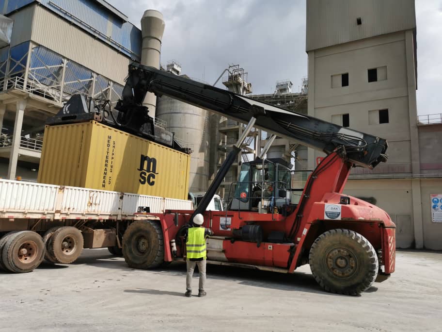 Reach Stacker