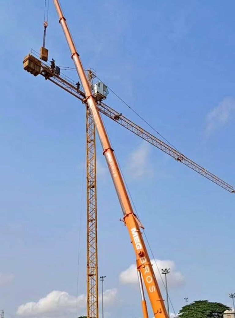 🏗️ LOCATION DE GRUES À TOUR CERTIFIÉES