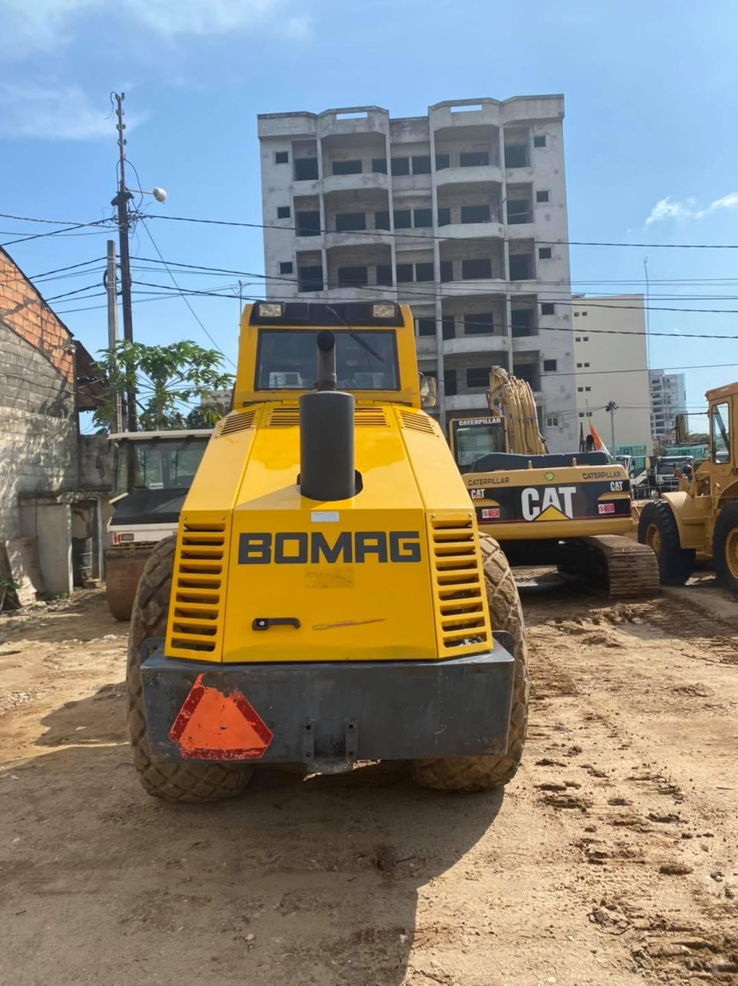 LOCATION ENGINS BTP & GROS-TRAVAUX