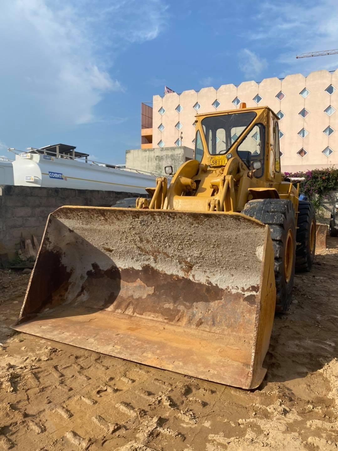 LOCATION BULLDOZERS (GROS ENGINS BTP)