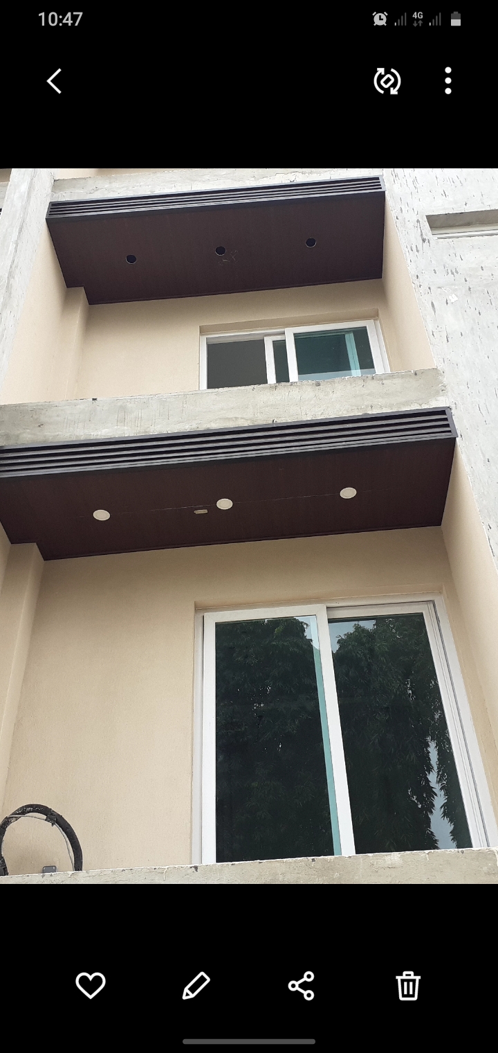 pose de plafond et déco