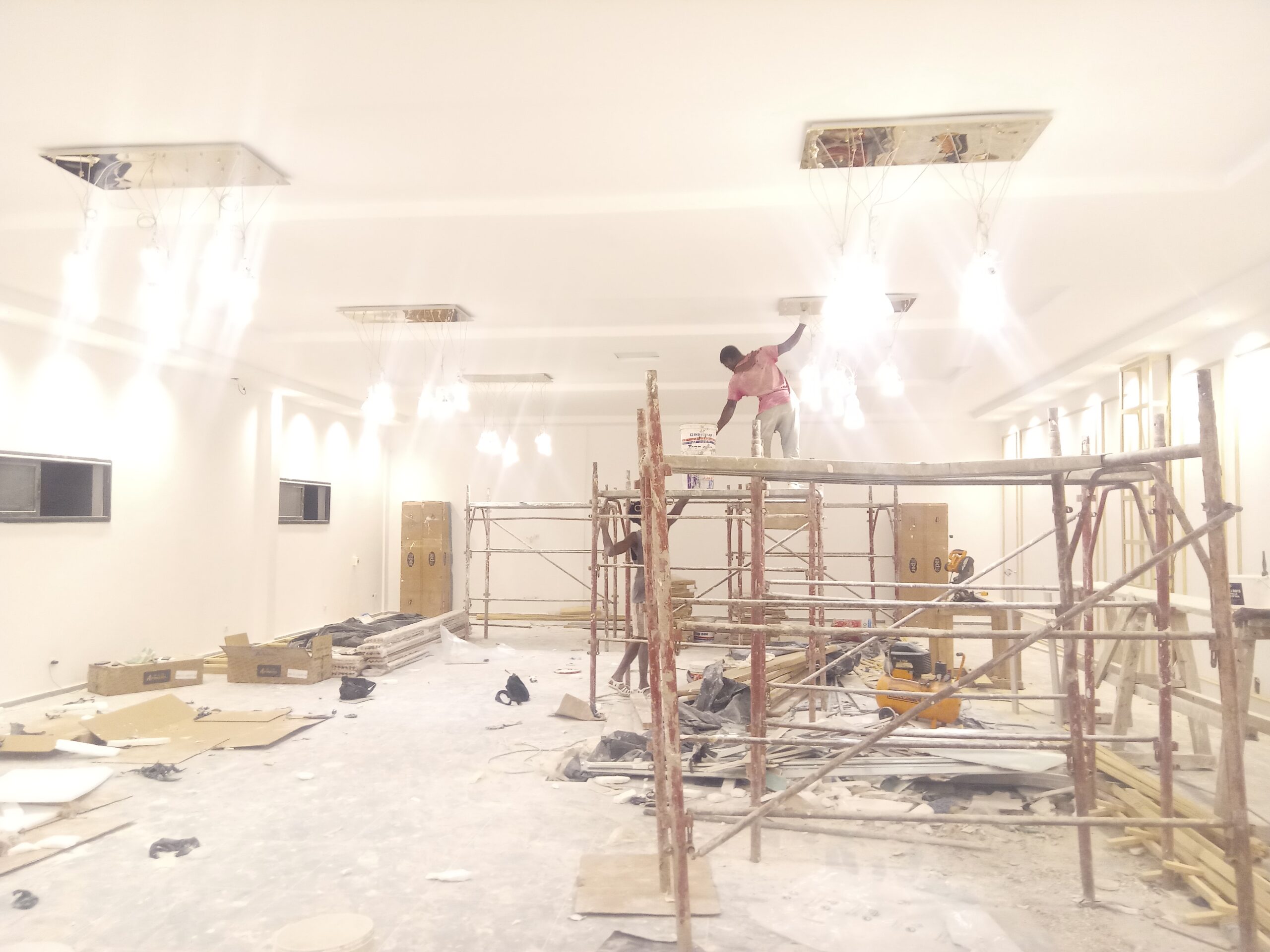 Building Eagles société d’aménagement et de constructions et moyens généraux