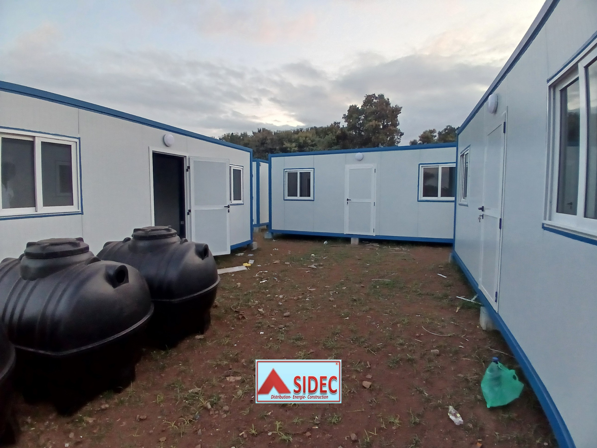 CONTENEURS PRÉFABRIQUÉS