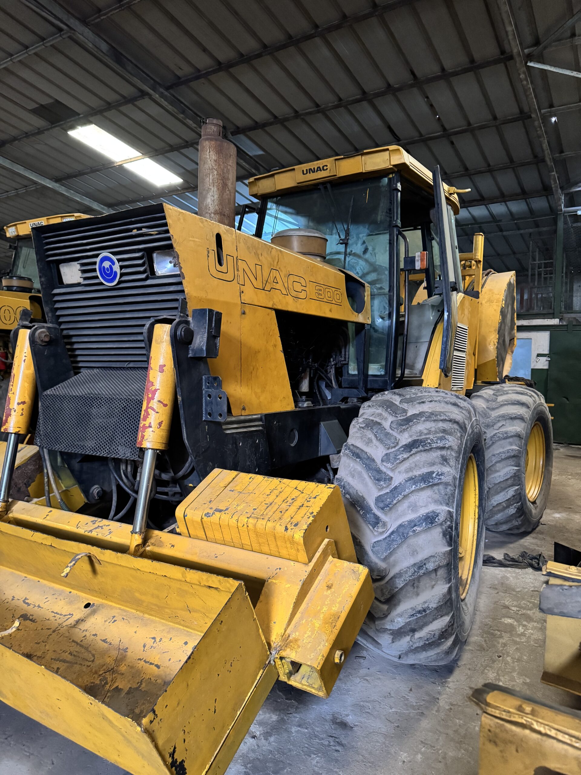 Trancheuse à Roue UNAC 300 P-TR1