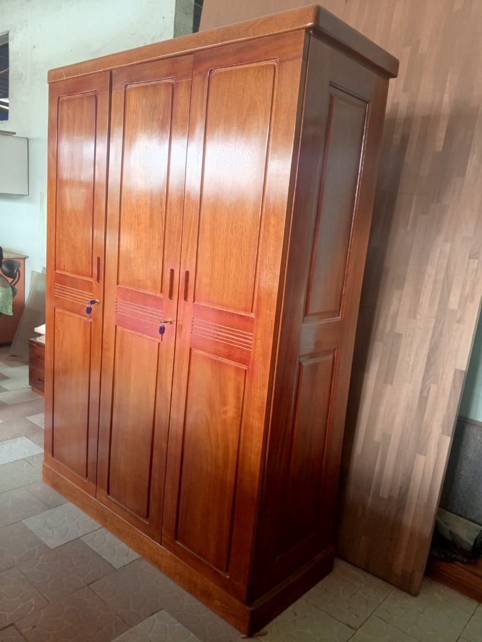 TRAVEAUX DE MENUSIERIE